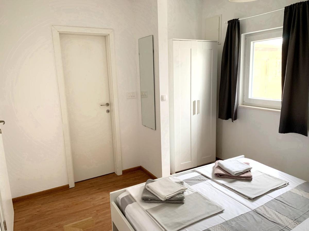 Apartments Cvijet Mora Сресер Екстериор снимка
