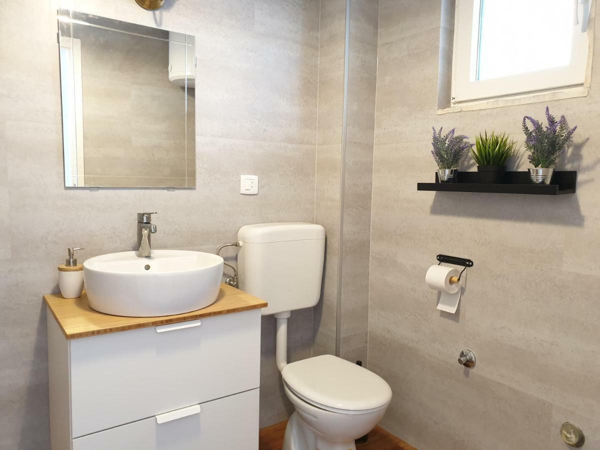 Apartments Cvijet Mora Сресер Екстериор снимка